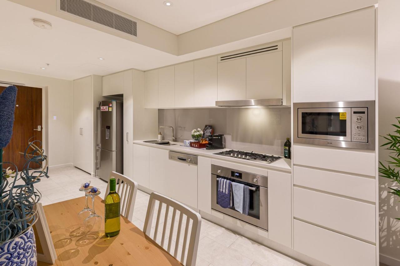 Appartamento Hamptons Retreat On Level 77 Skytower Brisbane Esterno foto
