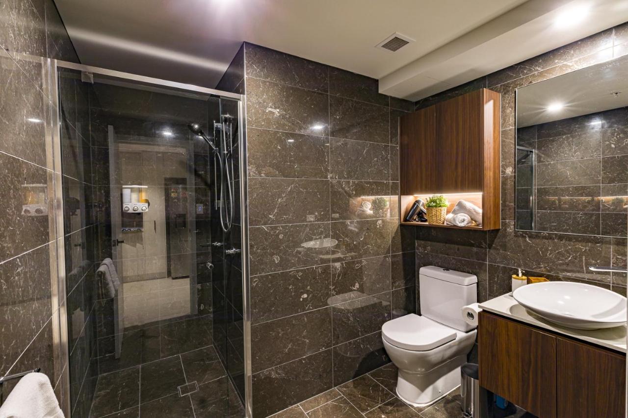 Appartamento Hamptons Retreat On Level 77 Skytower Brisbane Esterno foto
