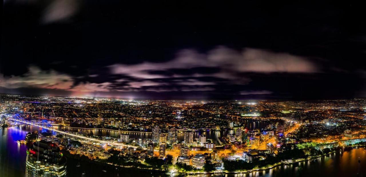 Appartamento Hamptons Retreat On Level 77 Skytower Brisbane Esterno foto